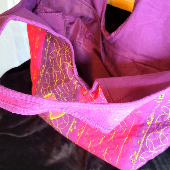 UNIQUE HAND MADE HOBO BOHO PINK AND PURPLE SEQUINS ACCENT TOTE MINT CONDITION - Picture 10 of 13